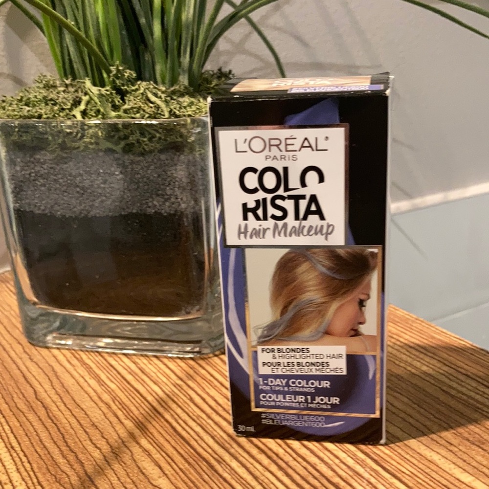 L’OREAL Colorista hair makeup silver blue
